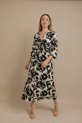 Antonia black & white